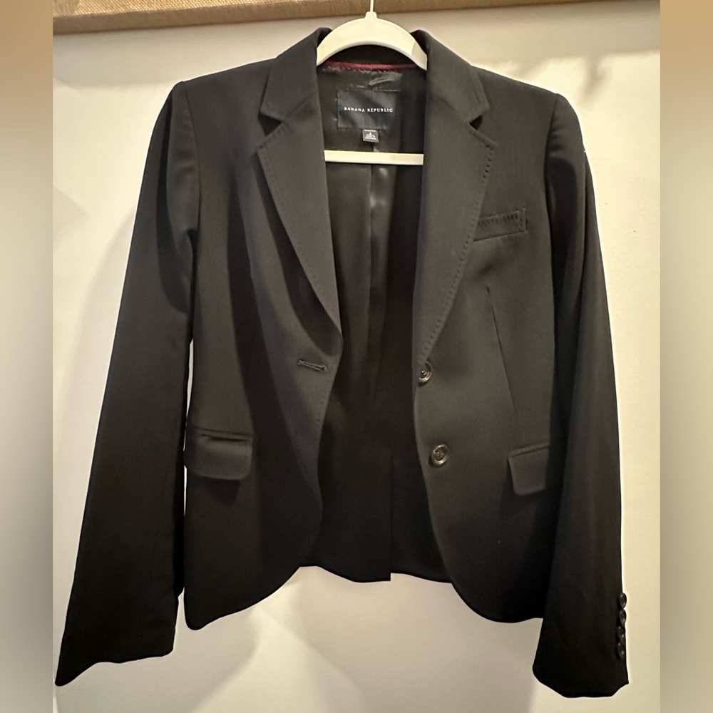 Banana Republic black blazer